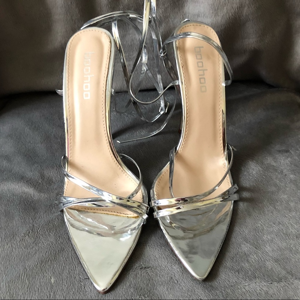 Strapped sandals